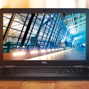 Dell Latitude 5590 Core i5-8250U/ 8GB/ 256GB/ 15.6inch FHD